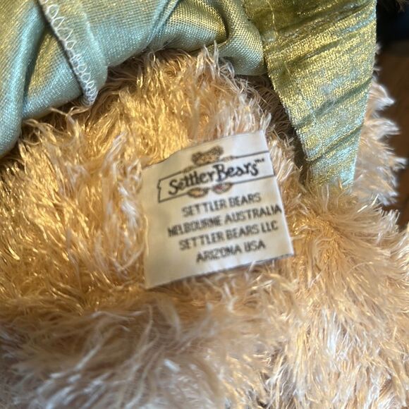 Early 2000’s Settler Bears Pair Collectible plush - Picture 6 of 8